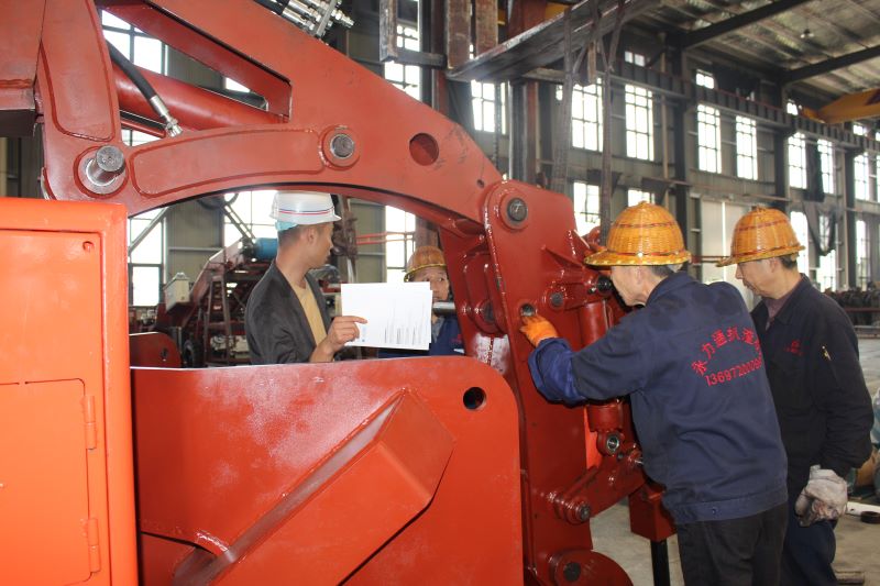 隧道扒渣機
